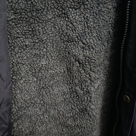 Columbia - Picture 3 of 16